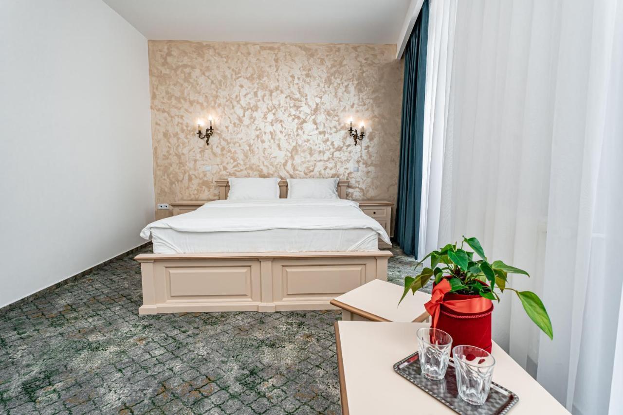 Hotel Rin Sibiu Buitenkant foto