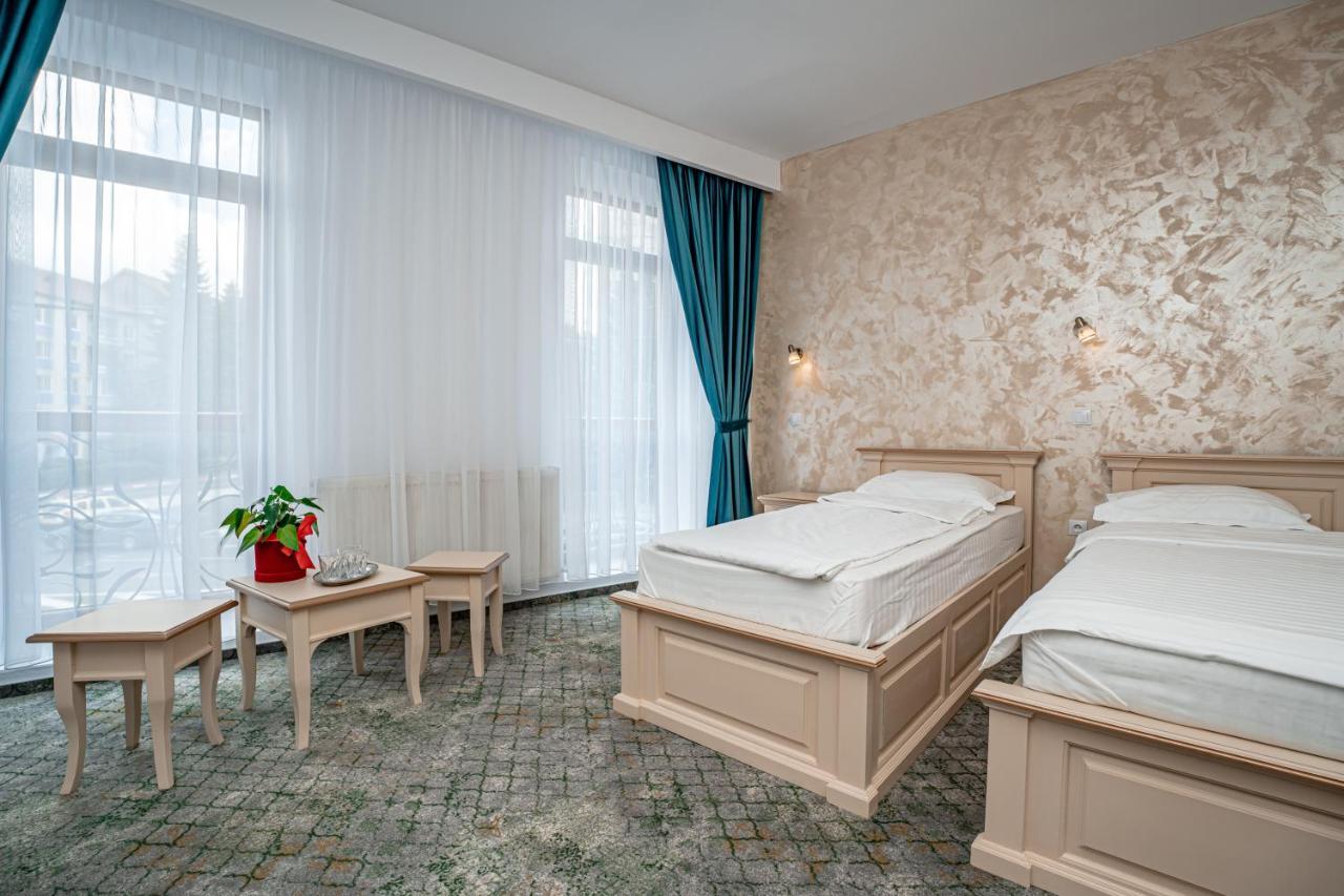 Hotel Rin Sibiu Buitenkant foto