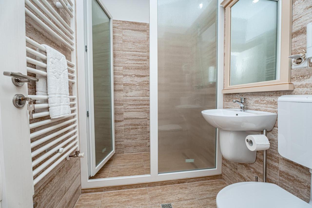 Hotel Rin Sibiu Buitenkant foto