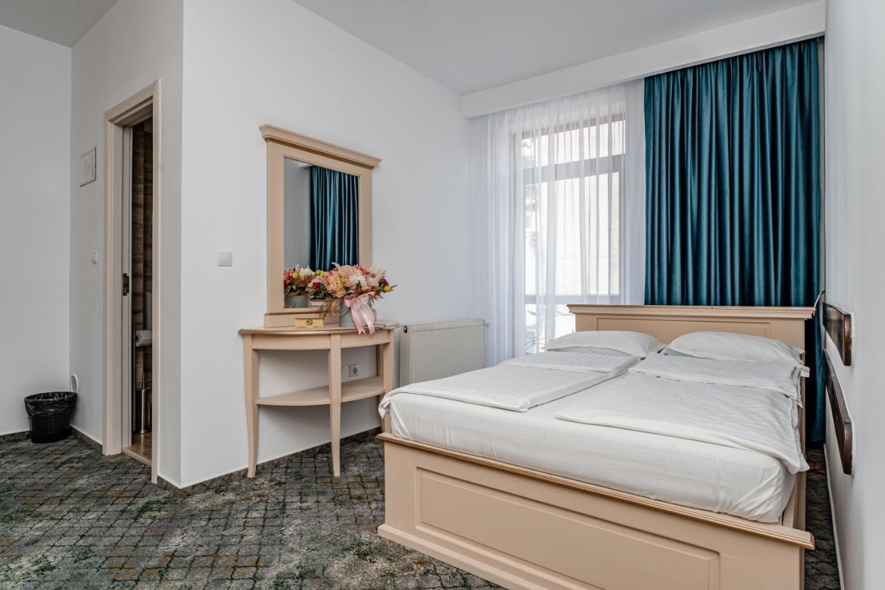 Hotel Rin Sibiu Buitenkant foto