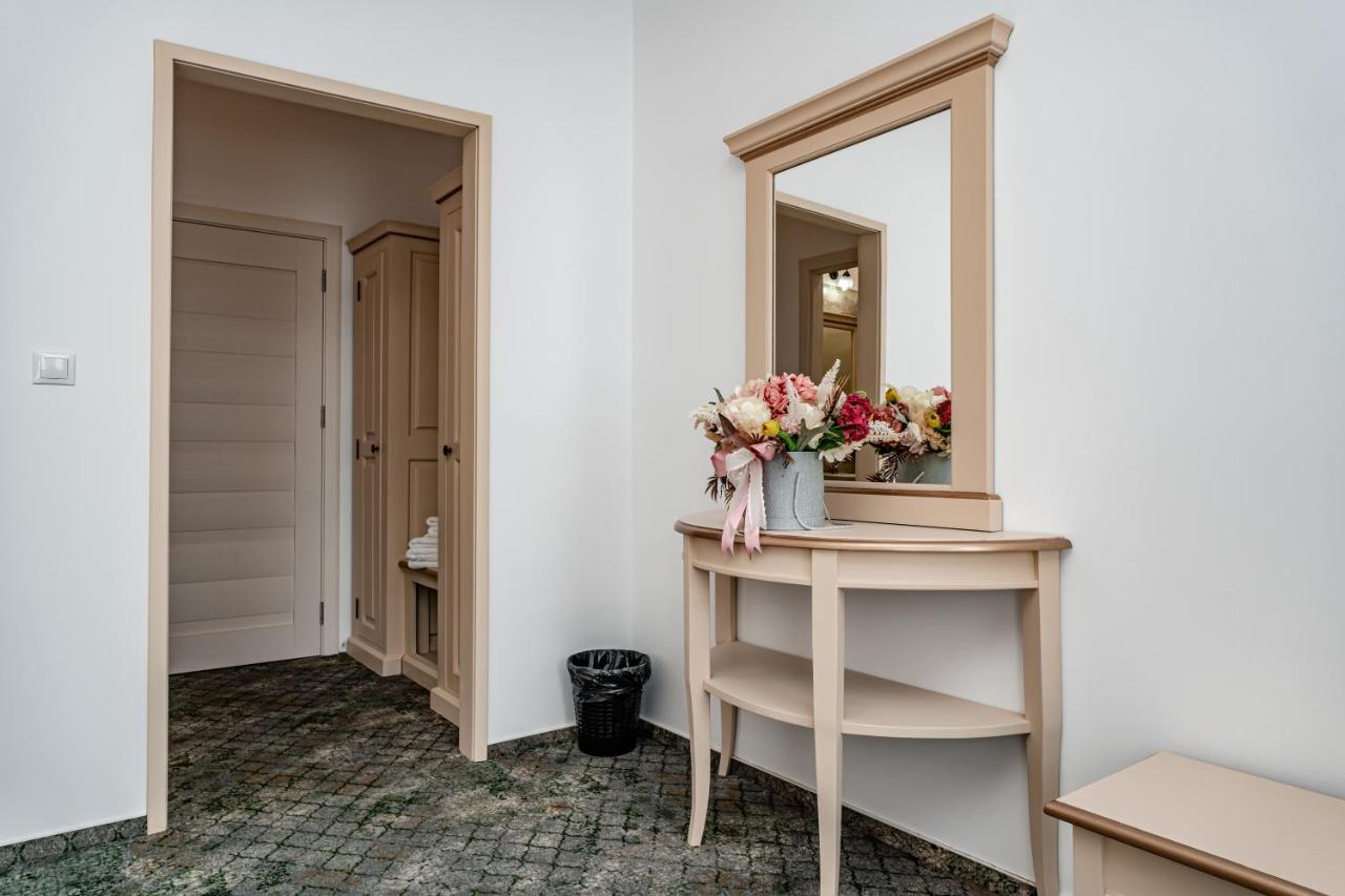 Hotel Rin Sibiu Buitenkant foto