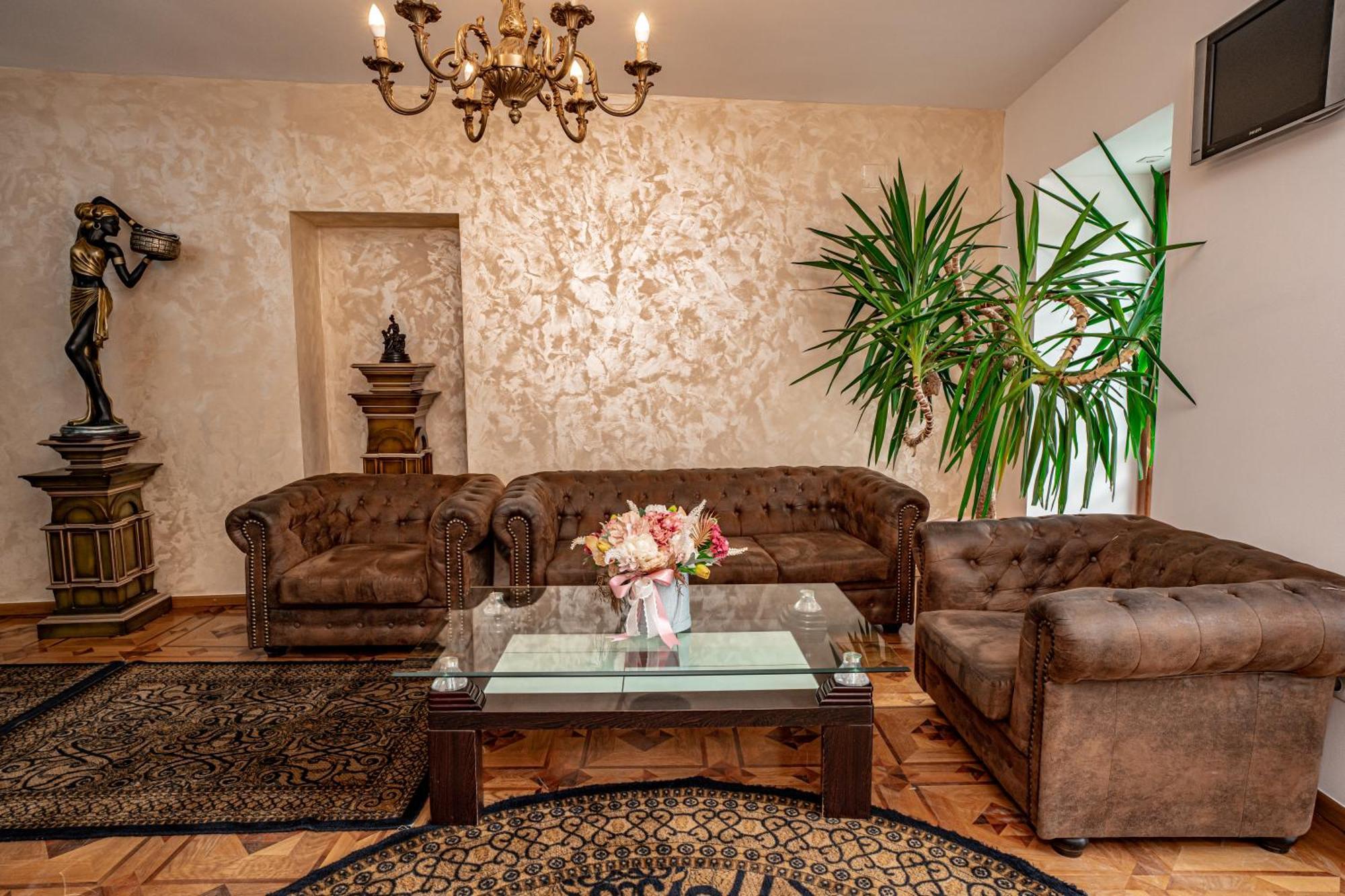 Hotel Rin Sibiu Buitenkant foto