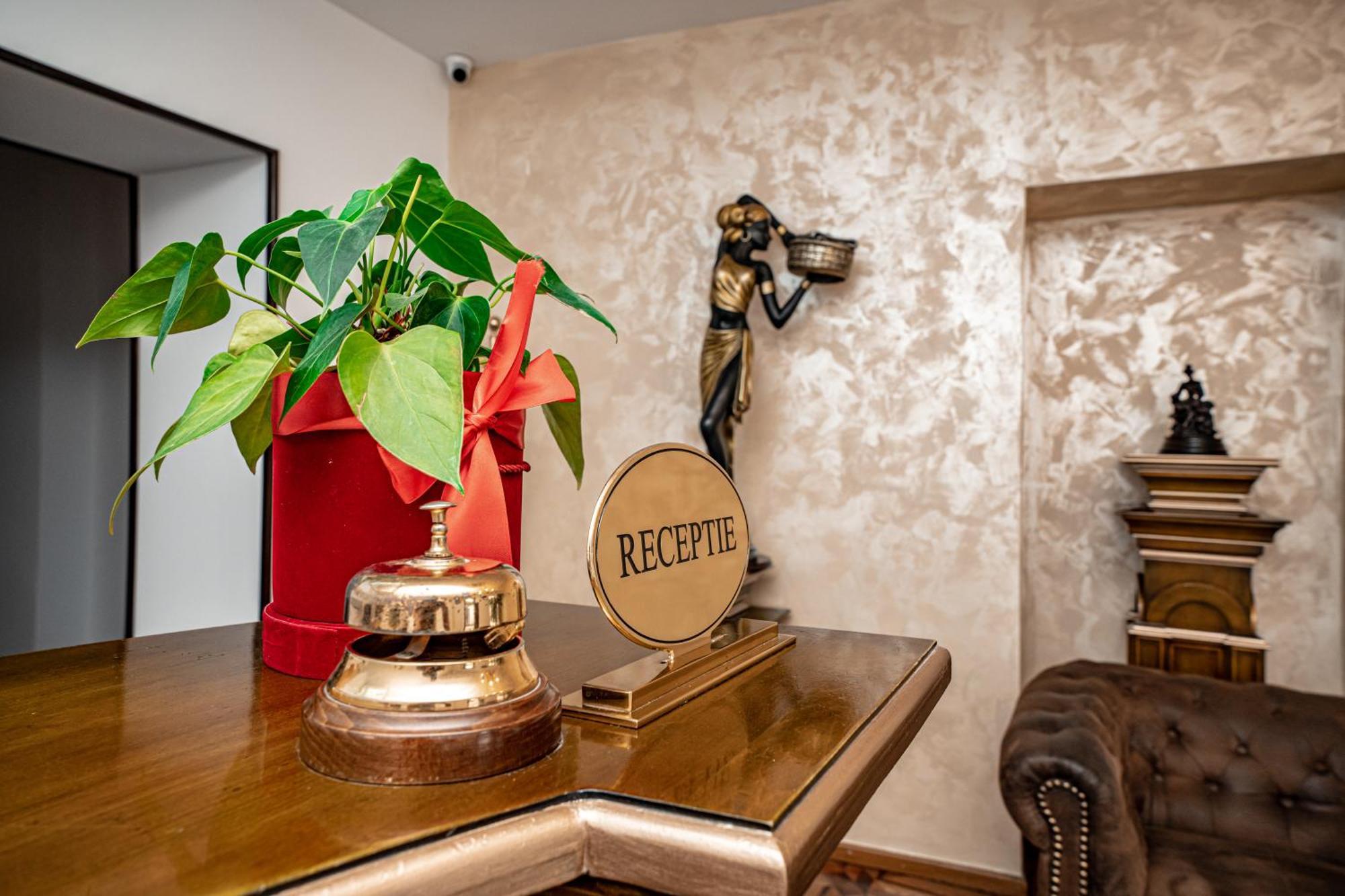 Hotel Rin Sibiu Buitenkant foto