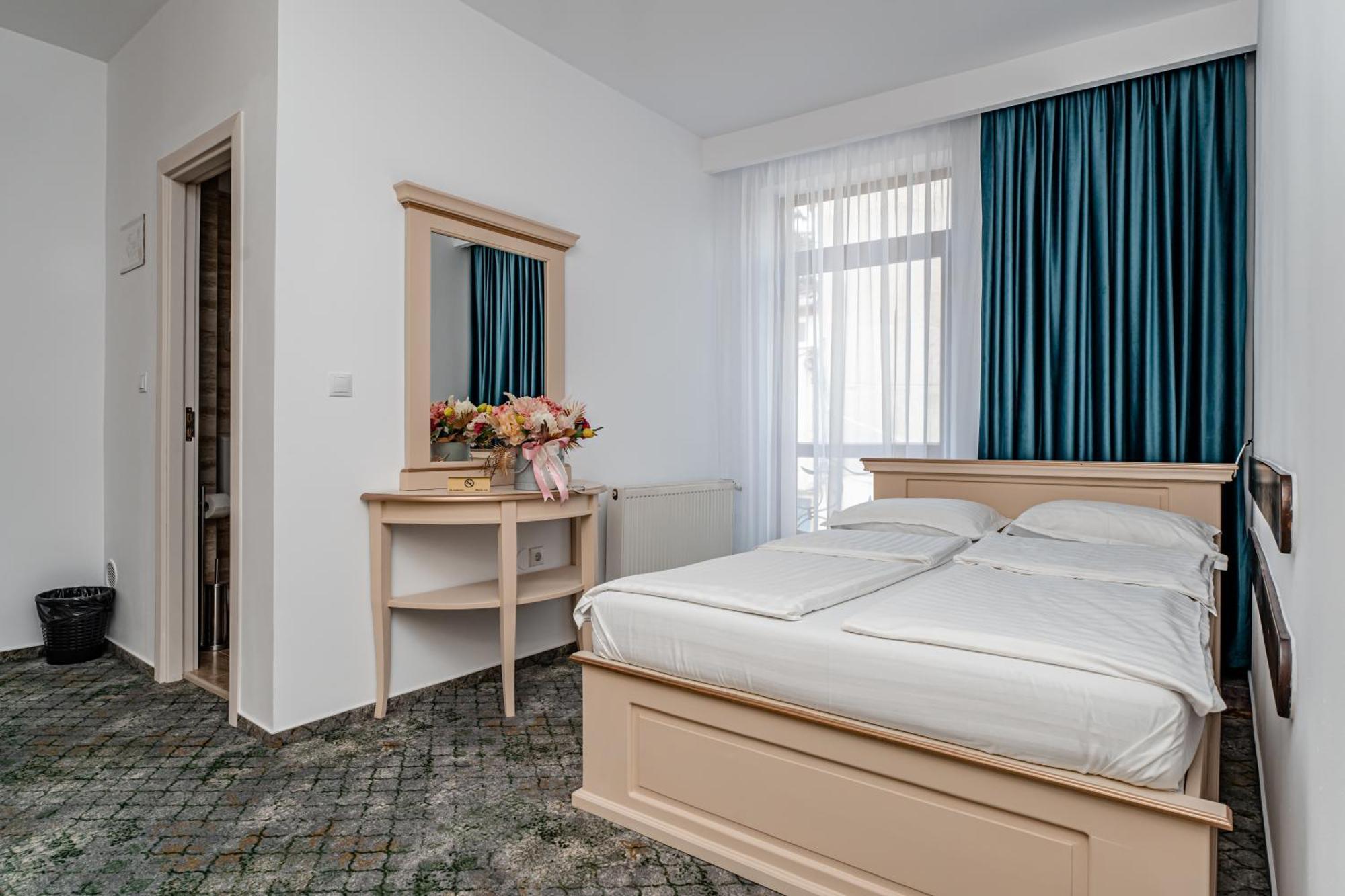 Hotel Rin Sibiu Buitenkant foto