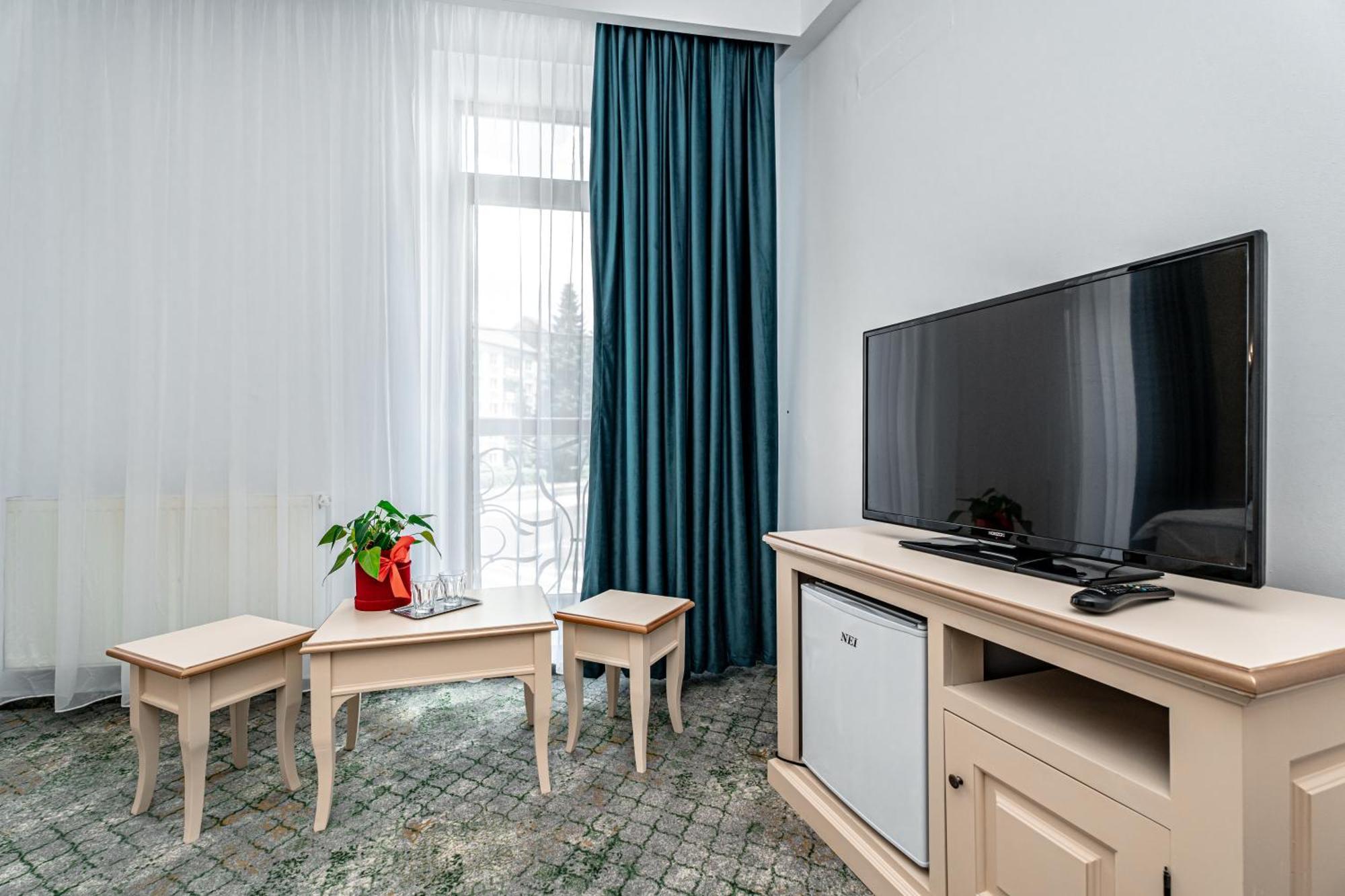 Hotel Rin Sibiu Buitenkant foto